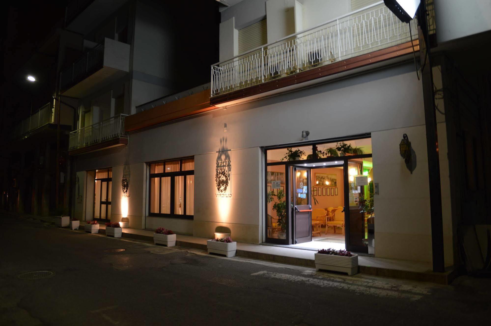 Hotel Virgilio Tropea Exterior foto